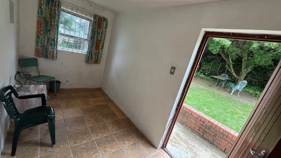 6 Bedroom Property for Sale in Oyster Bay Eastern Cape